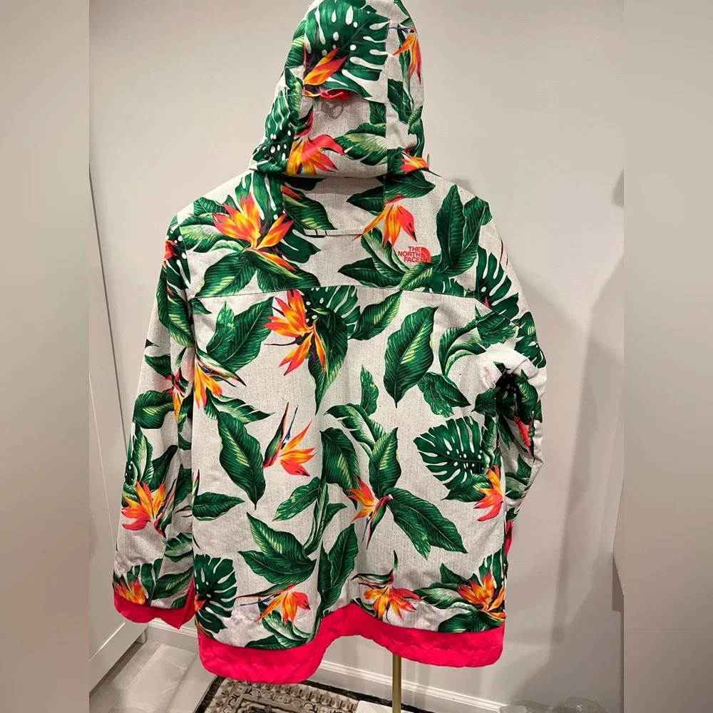 The North Face Tropical Leaf Print jacket - Picture 2 of 7